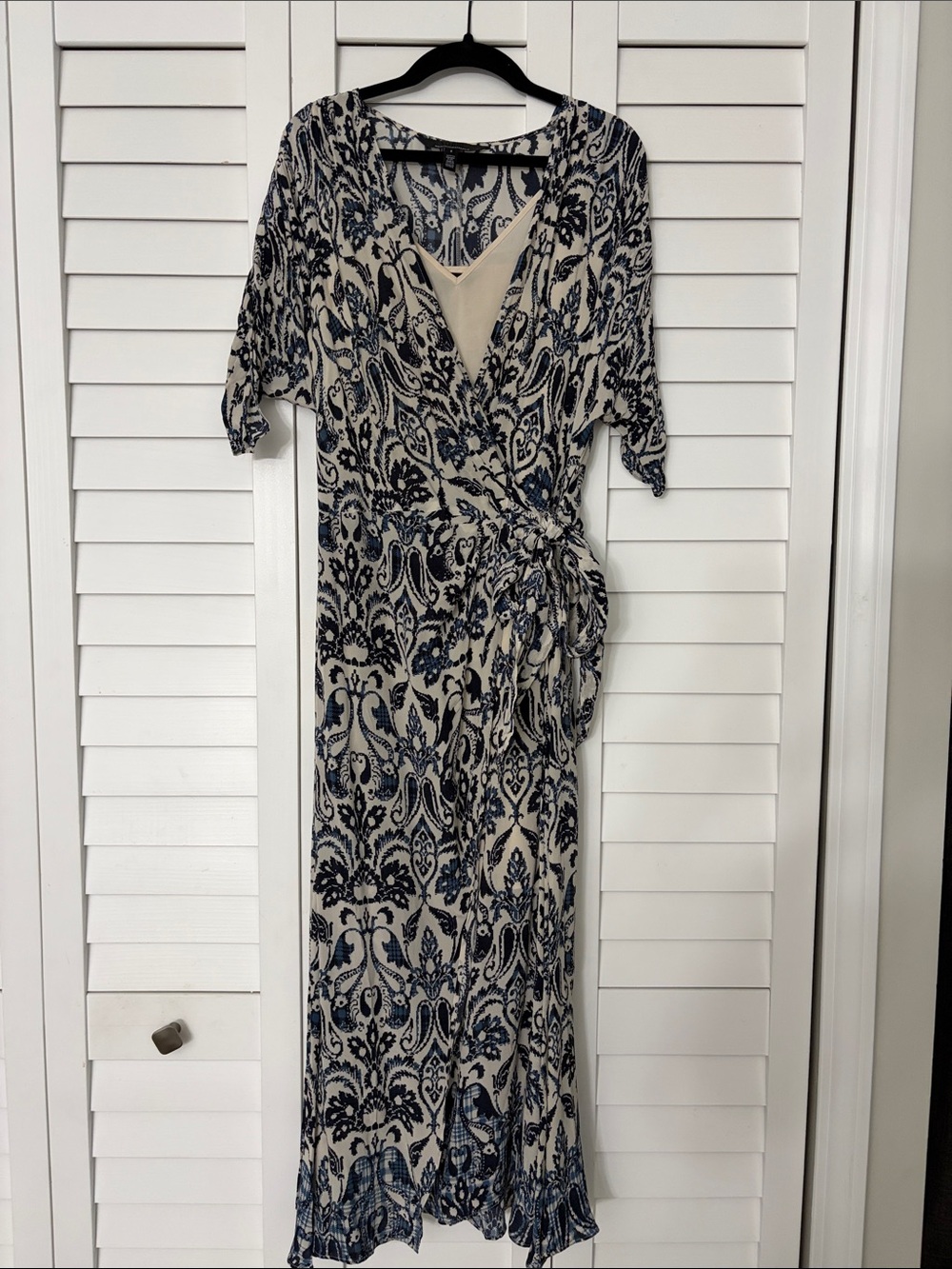 White House Black Market Wrap Maxi Dress in Navy and Cream with inner slip